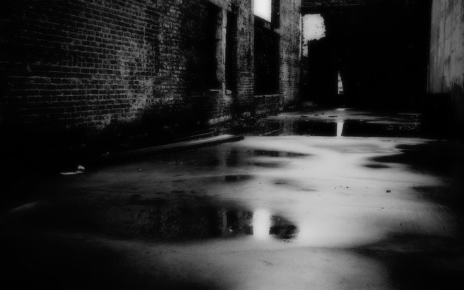rainy-dark-alley-photography-hd-wallpaper-1920x1200-6972