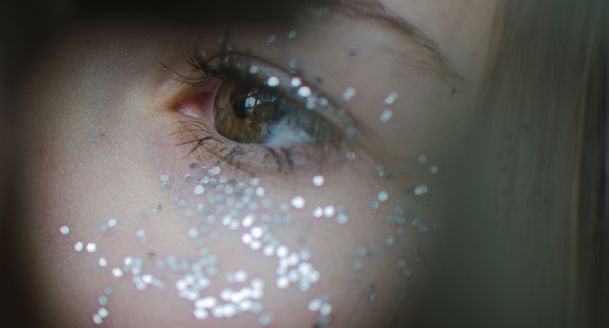 photo-1447939327228-66b1930fc80a