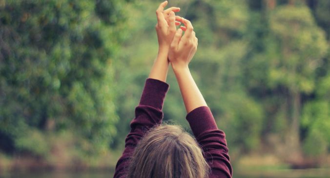 photo-1444011283387-7b0f76371f12